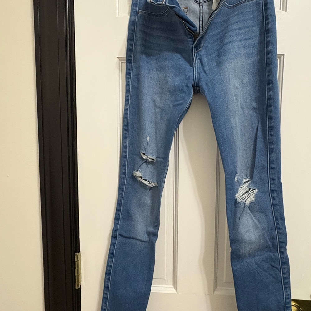 Classic Blue Skinny Jeans with Stretch Fit